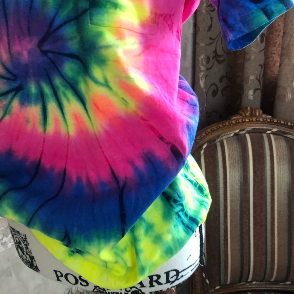 V NECK TIEDYE POCKET TEE NWT - Picture 4 of 4